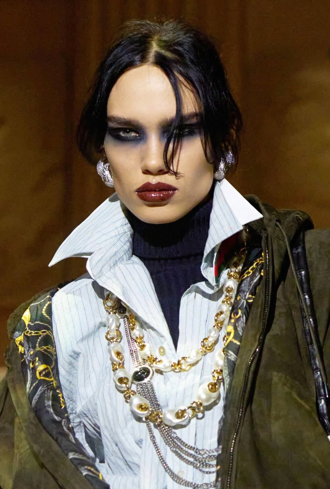GUCCI SS27 LLEVA EL SMOKY EYE AL EXTREMO
